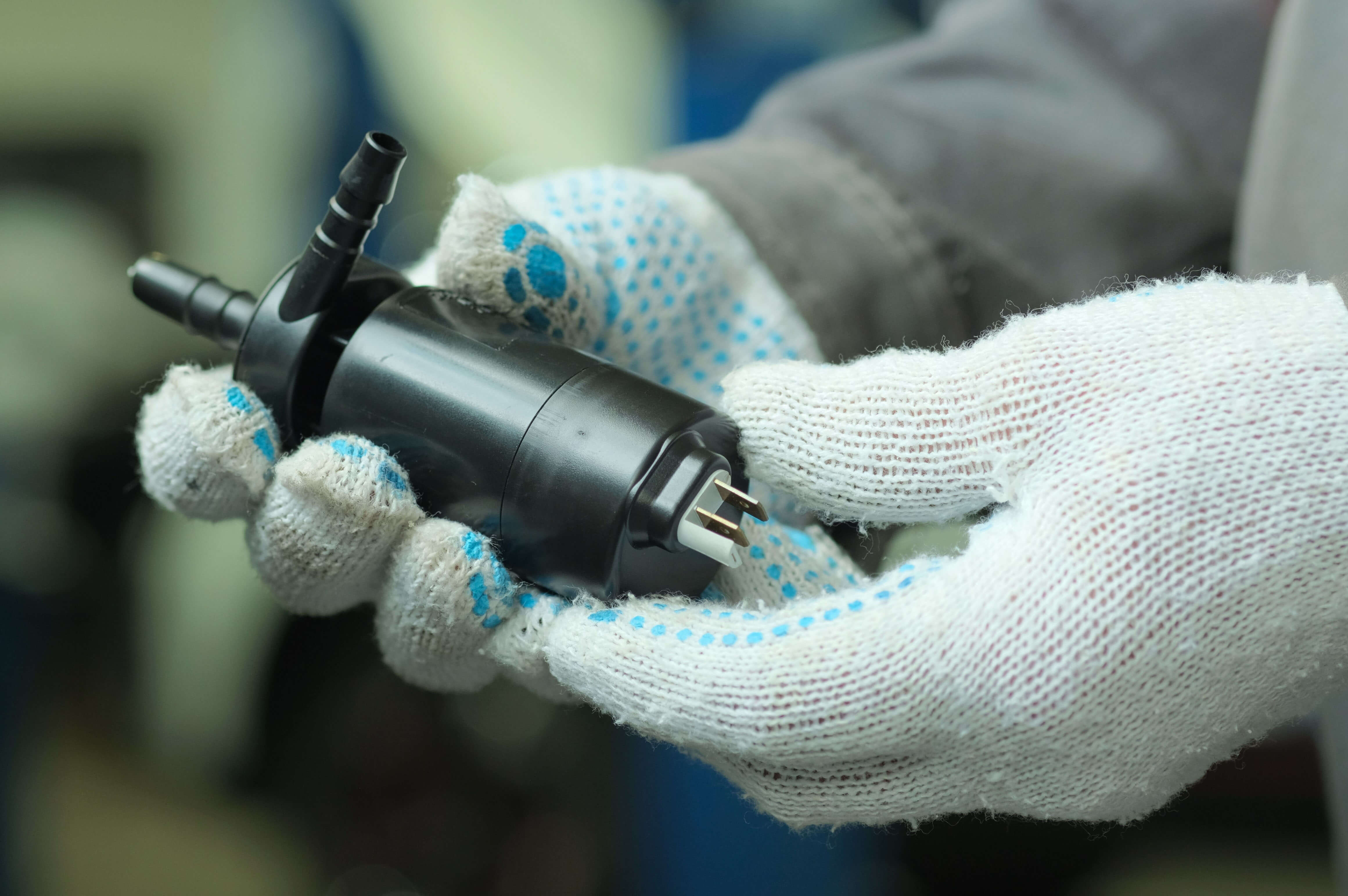 car-windshield-washer-pump